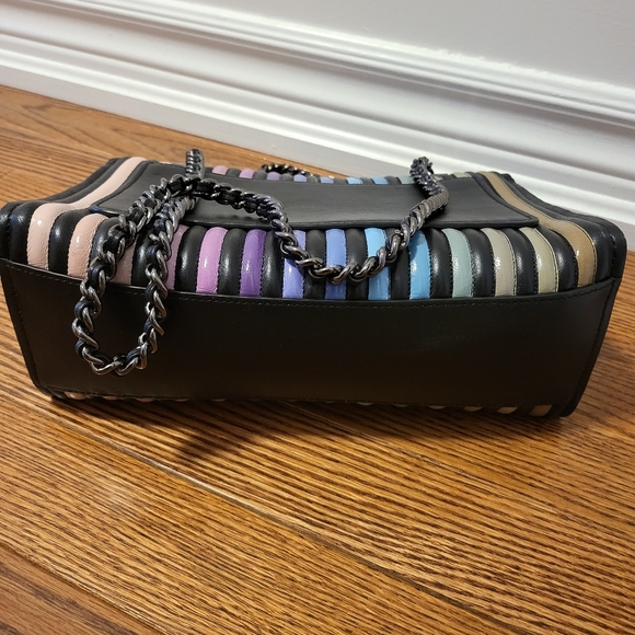 Coach gently used bag. - Picture 3 of 4